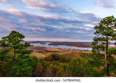 Pinnacle Mountain State Park In Arkansas State.