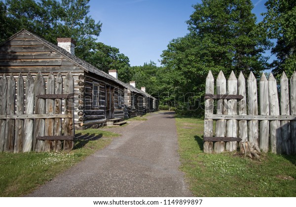 Pioneer Log Cabin Row Log Cabins Stock Photo Edit Now 1149899897