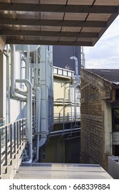 Pipeline and building structure