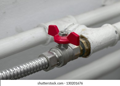 Pipes and valves of a heating system