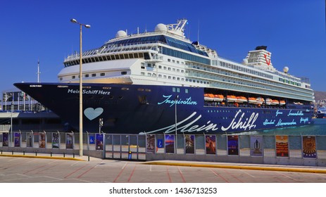 Imágenes Fotos De Stock Y Vectores Sobre Tui Cruise Ship