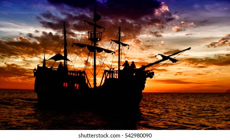 418 Ghost ship silhouette Images, Stock Photos & Vectors | Shutterstock