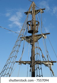 Pirates mast