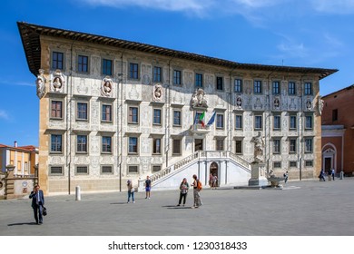 PISA, ITALY - SEPTEMBER 12, 2018: Photo of Palace dei Cavalieri.