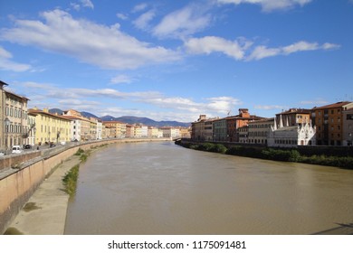Pisa on the Arno River , Florence, Italy