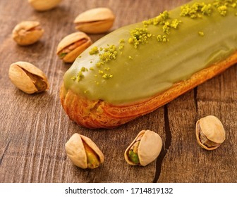 Pistachio Eclair French Traditional Recipe 