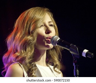 PITTSBURGH - Lake Street Dive Lead Singer Rachael Price Performs In Pittsburgh, Friday Feb. 24 At Mr. Smalls Theatre