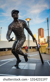 Pittsburgh, PA / USA - 08-28-2014: Statue Of Famous Baseball Player Roberto Clemente At Pittsburgh Pirates' PNC Park Arena.