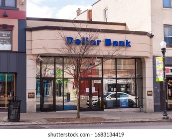 Pittsburgh, Pennsylvania, USA 3/22/20 Dollar Bank On Forbes Avenue In The Squirrel Hill 