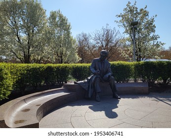 Pittsburgh, Pennsylvania  USA - April 9, 2021: The Sculpture Of Art Rooney, The Founding Owner Of The Steelers, Outside Of Heinz Field In Pittsburgh, PA