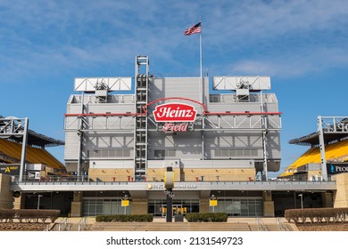 Pittsburgh, Pennsylvania, USA February 24, 2022 The Heinz Field sign on the stadium on a sunny winter day where the Pittsburgh Steelers and the University of Pittsburgh play football 