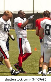 PITTSFORD, NY - JULY 27: WR Terrell Owens Of The Buffalo Bills Works Out At Training Camp At St. John Fisher College On July 27, 2009 In Pittsford, NY (near Rochester).