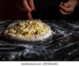 PIZZA ITALIAN FOOD MARGHERITA HOMEMADE