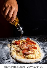 PIZZA ITALIAN FOOD MARGHERITA HOMEMADE