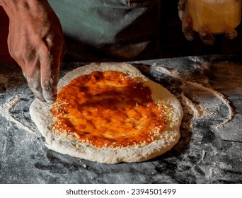 PIZZA ITALIAN FOOD MARGHERITA HOMEMADE