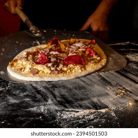 PIZZA ITALIAN FOOD MARGHERITA HOMEMADE