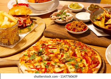 Burger Pizza Pasta Images Stock Photos Vectors Shutterstock