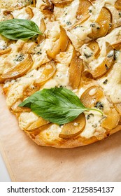 Pizza With Pear And  Blue Cheese