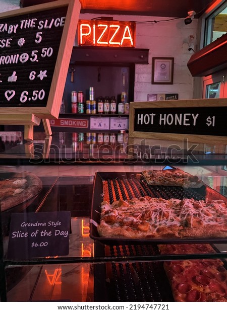Pizza Places Downtown Las Vegas Stock Photo 2194747721 Shutterstock christmas-lights-indianapolis-2025-stephen-c-reilly