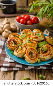 Pizza Snails In Puff Pastry With Ham, Cheese And Mushrooms