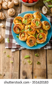 Pizza Snails In Puff Pastry With Ham, Cheese And Mushrooms