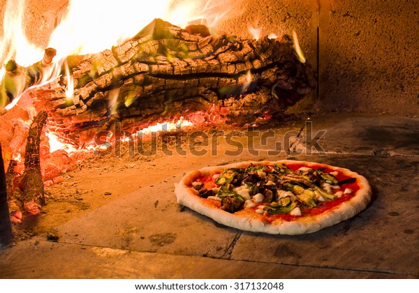 wood stack pizza kitchen