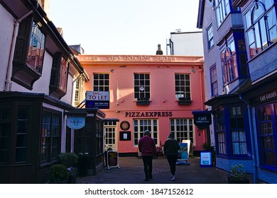 Pizzaexpress, Pinnk Color Building Next To Covered Market, Oxford,England On 22/11/2019.