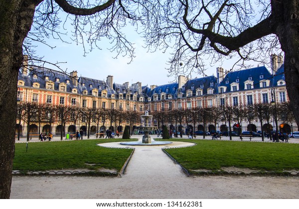 Place Des Vosges Marais District Paris Stock Photo Edit Now