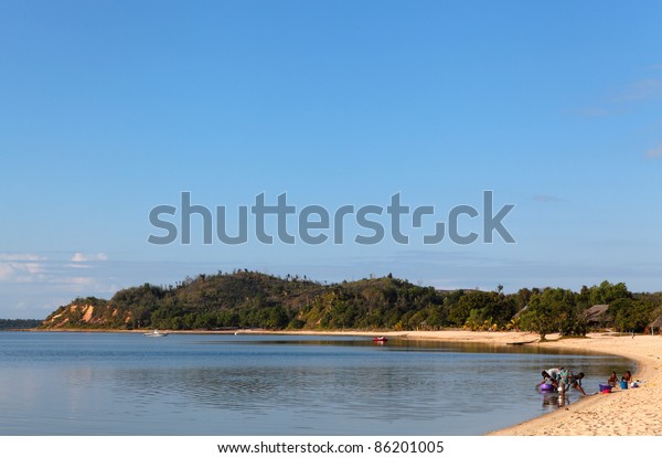 Plage De Sable Fin Au Du Stock Photo Edit Now 86201005