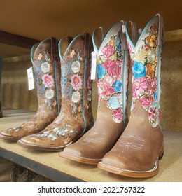 649 Pink cowboy boots Images, Stock Photos & Vectors | Shutterstock