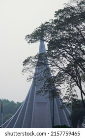 Plans For The Monument Were Initiated In 1976. Following The Site Selection, Road And Land Development, A Nationwide Design Competition Was Held In June 1978. Following Evaluation Of The 57 Submission