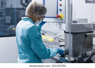 94,603 Clean room technology Images, Stock Photos & Vectors | Shutterstock