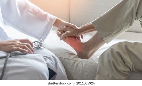 Plantar Fasciitis Or Heel Pain Illness In Feet Of Woman Patient Who Having Medical Exam With Orthopaedic Doctor On Aching Tendon, Inflammation Or Disorder Of The Connective Tissue On Foot And Toe