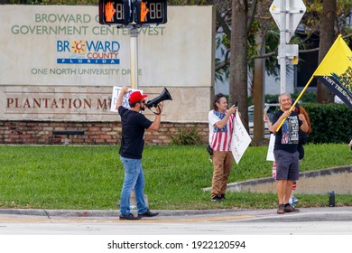 Plantation, Florida, USA – February 19, 2021 – Protest Of Broward County Government EO Mandate Of Covid-19 Coronavirus Pandemic Face Mask By Right Wing Conservative Chris Nelson Of Target Fame. 