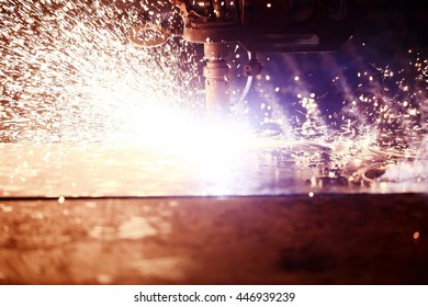 Plasma cutting of metal
