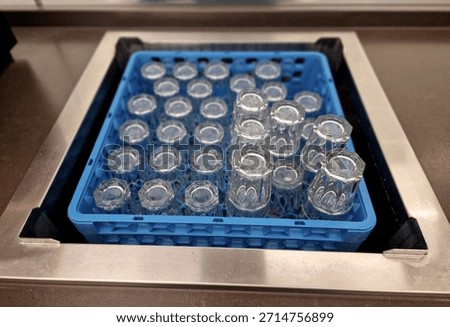 plastic basket that is inserted into a stainless steel counter or dishwasher. washing and drying remained in place, drain. commercial kitchens, restaurants for efficient washing of large quantities of dishes.