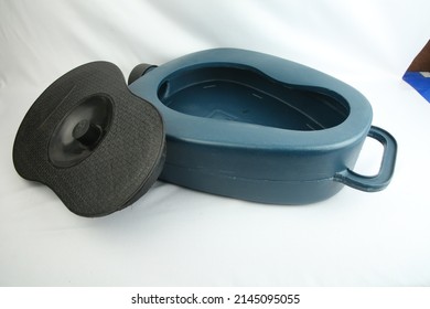 A plastic bedpan is a great choice for the toileting of a bedridden patient in a health care facility. It is made up of plastic receptacles. It also has side grips for easy lifting sanitizes personal 