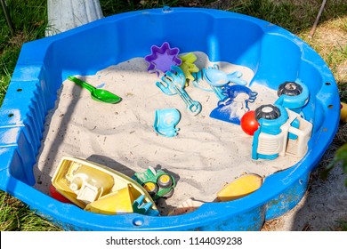 plastic sandpit