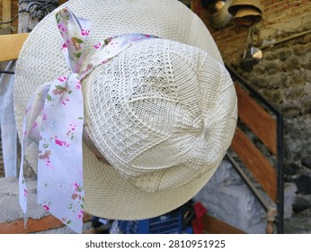 Plastic knitted round hat beach hat especially for girls 