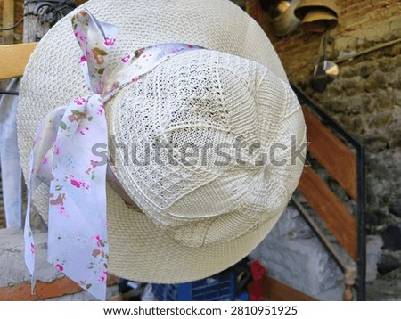 Plastic knitted round hat beach hat especially for girls 