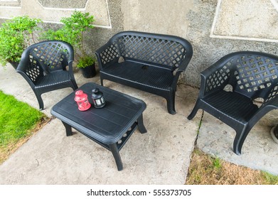 Plastic Patio Furniture: Table And Chairs