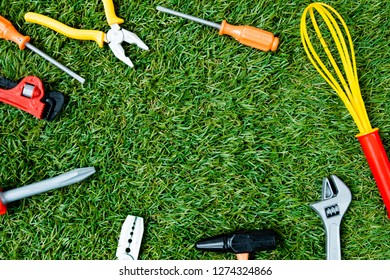 Plastic Repair Tool For Bright Colors On Artificial Grass