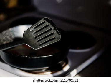 Plastic Spade. Black Plastic Kitchen Spatula 