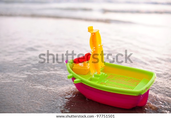 beach toy boat