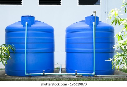 Plastic water tank