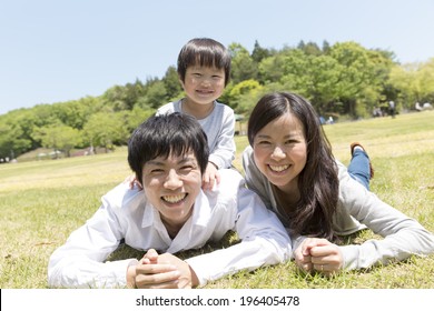 Play In Parent And Child, A Japanese Family