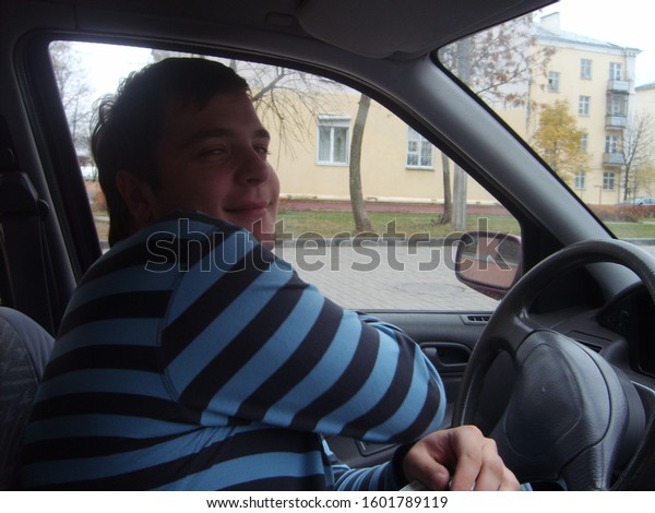 playful car driver hands\
free signalling