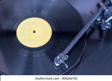 Playing Music With A Record Player.  The Classic LP Has Seen Renewed Interest In Recent Years, With Increasing Sales Of Physical Music As Against Digital Downloads.