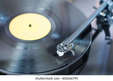 Playing Music With A Record Player.  The Classic LP Has Seen Renewed Interest In Recent Years, With Increasing Sales Of Physical Music As Against Digital Downloads.