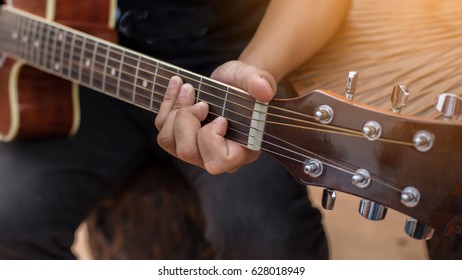Playing perfect riff. 